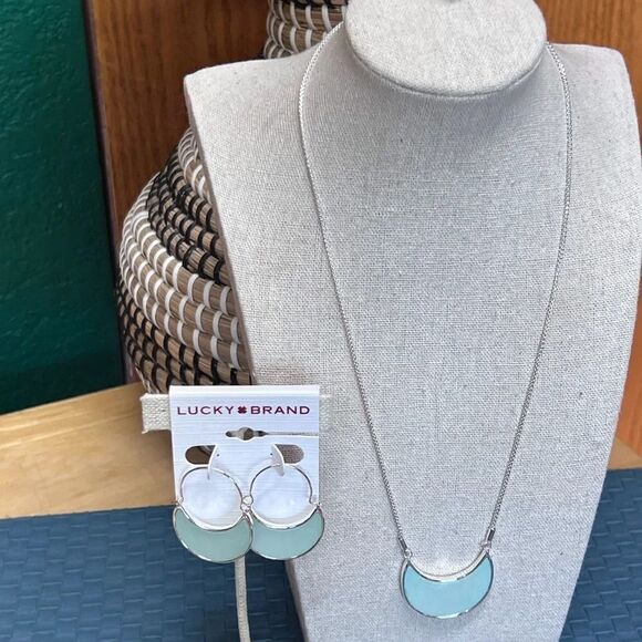 NWT Lucky Brand Adjustable Sage Green & Silver Necklace #LBNK2 - Picture 3 of 5